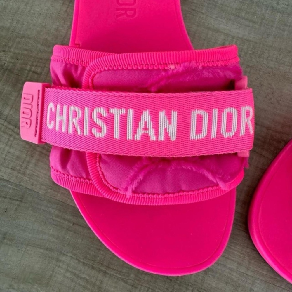 CHRISTIAN DIOR slides - Picture 2 of 5